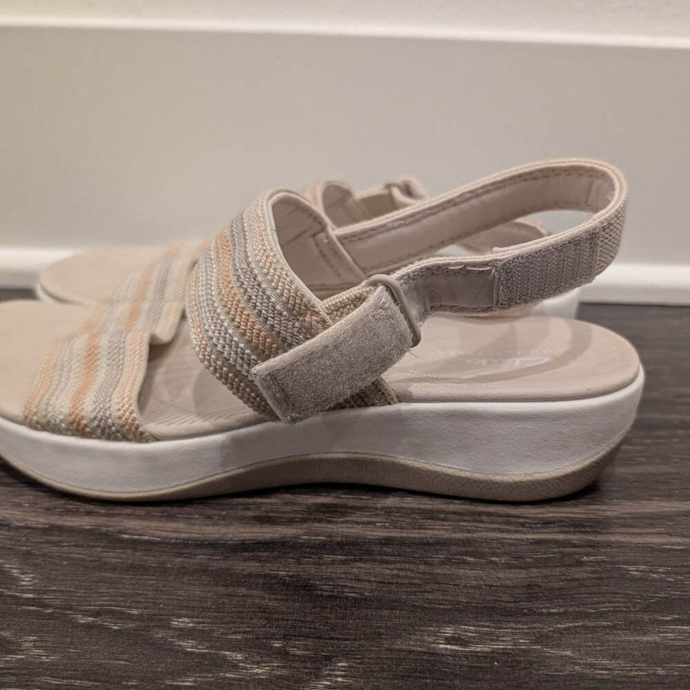 Clarks Cloudsteppers Arla Stroll Women's Sandals in Beige Combination - Picture 4 of 8